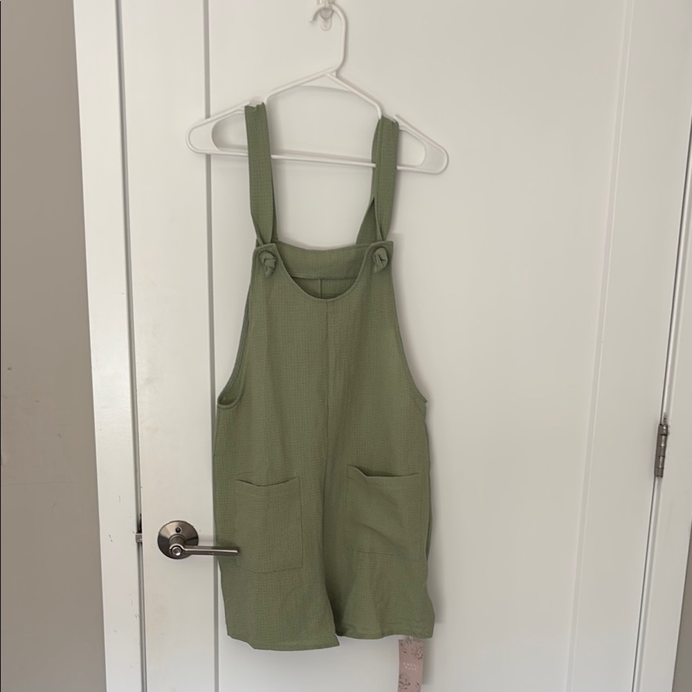 Green Sleeveless Overall romper